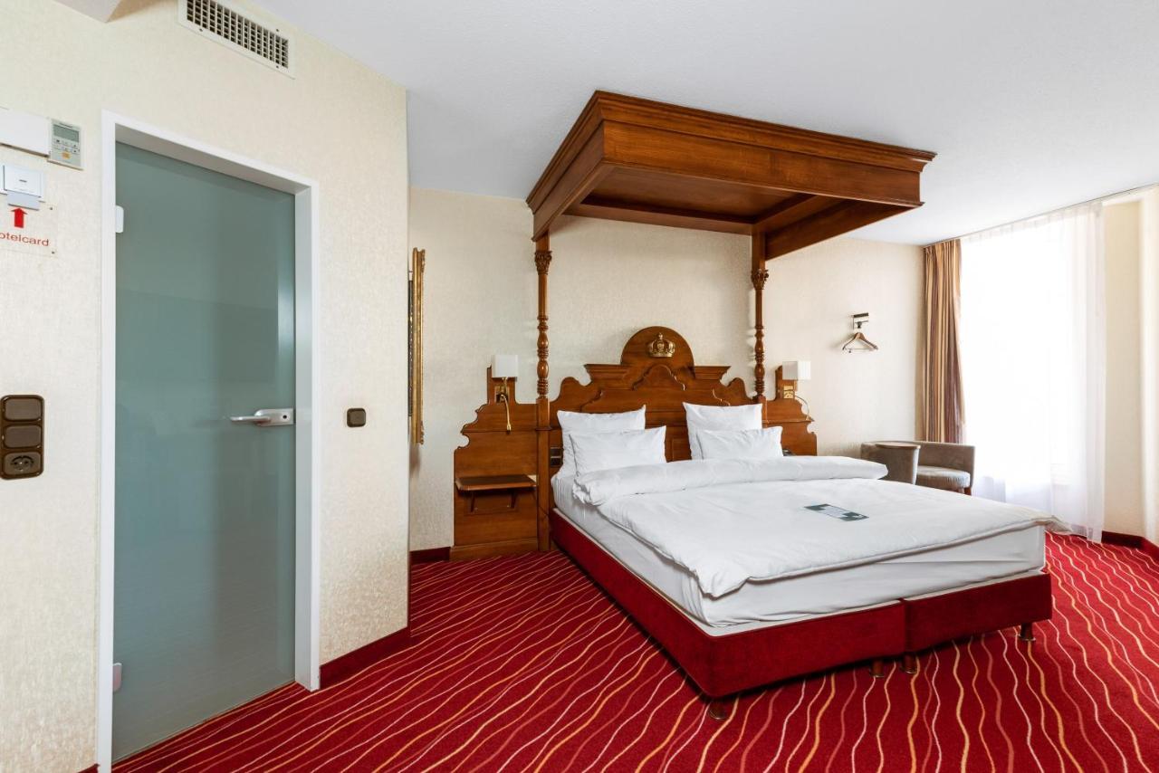 Hotel King's First München